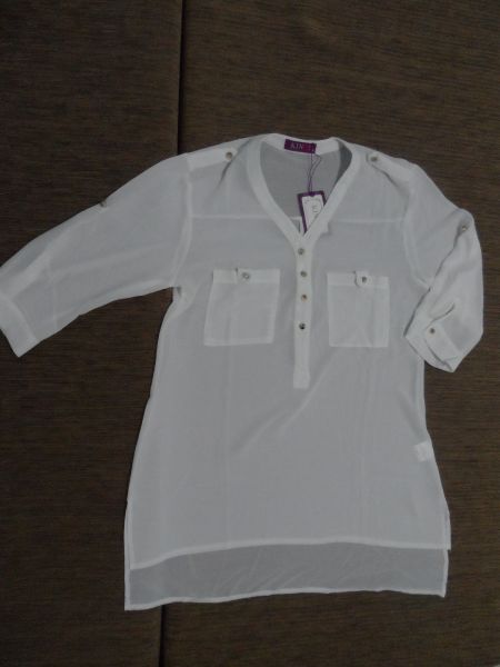 Camisa branca transparente